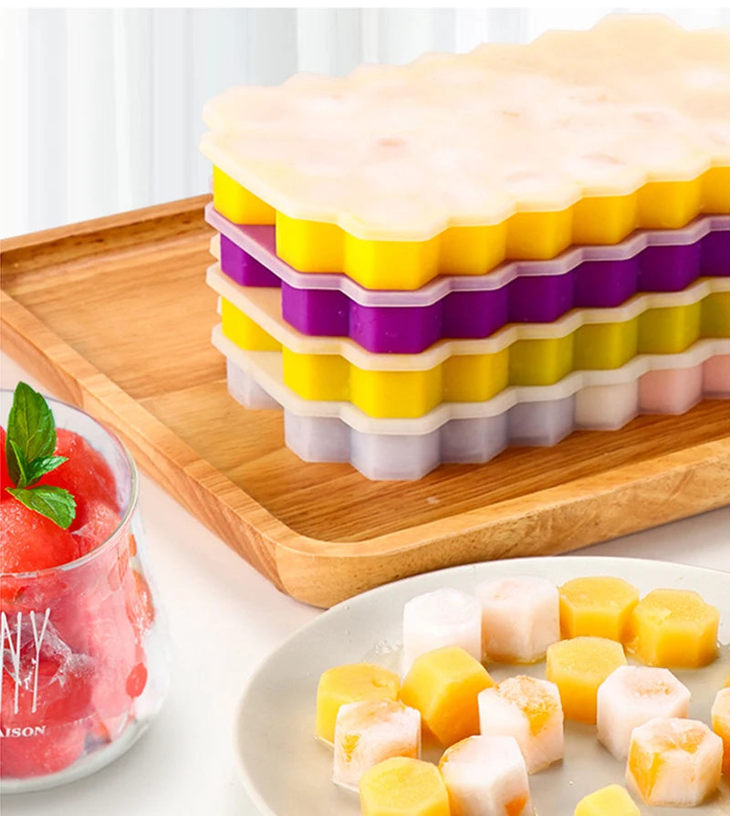 Large Silicone Ice Cube Tray with Lid